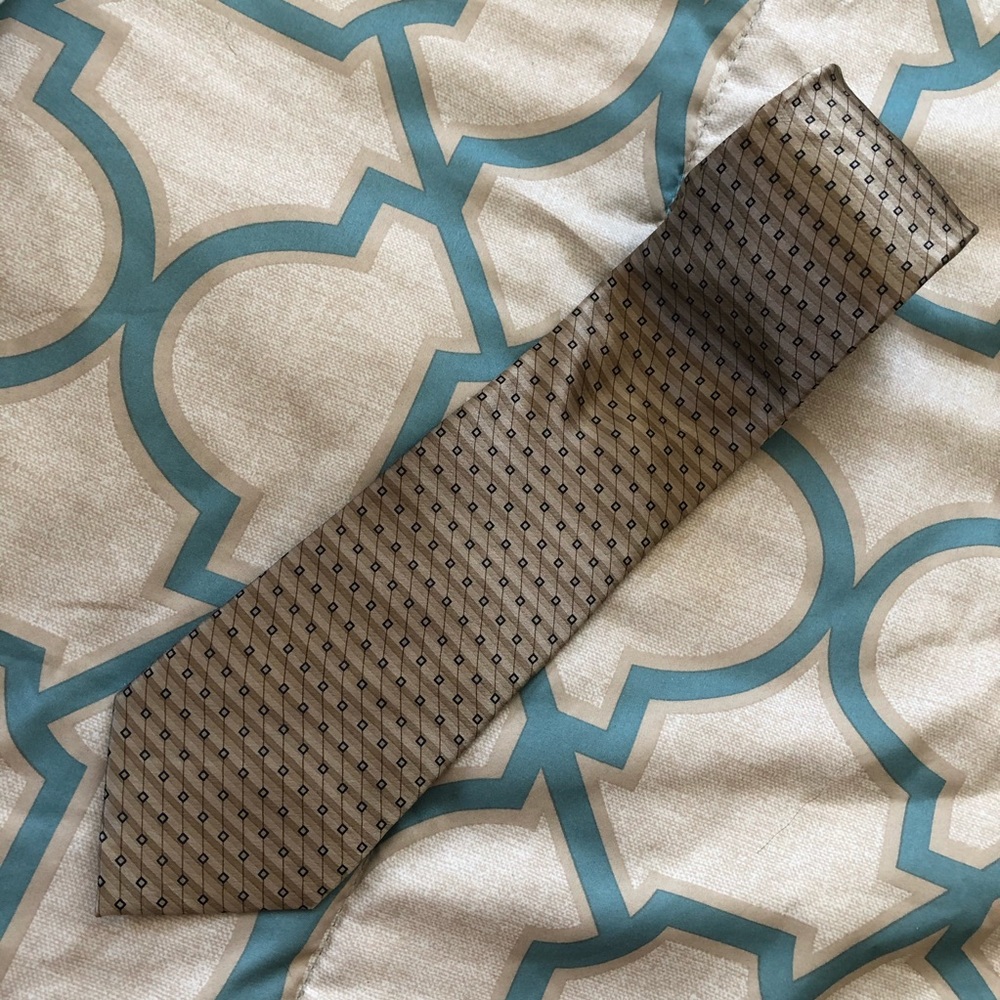 Arrow mens tie green tan made in USA